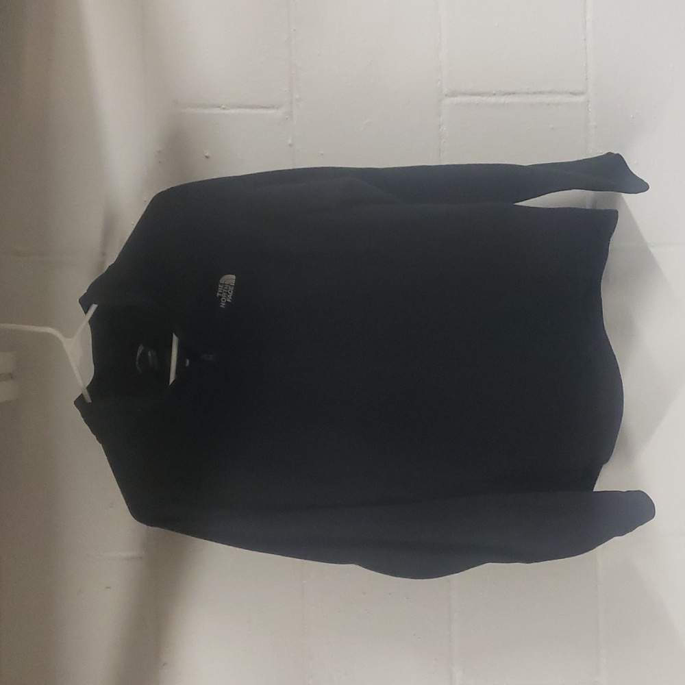 The North Face Women's Black 1/4 Zip Fleece